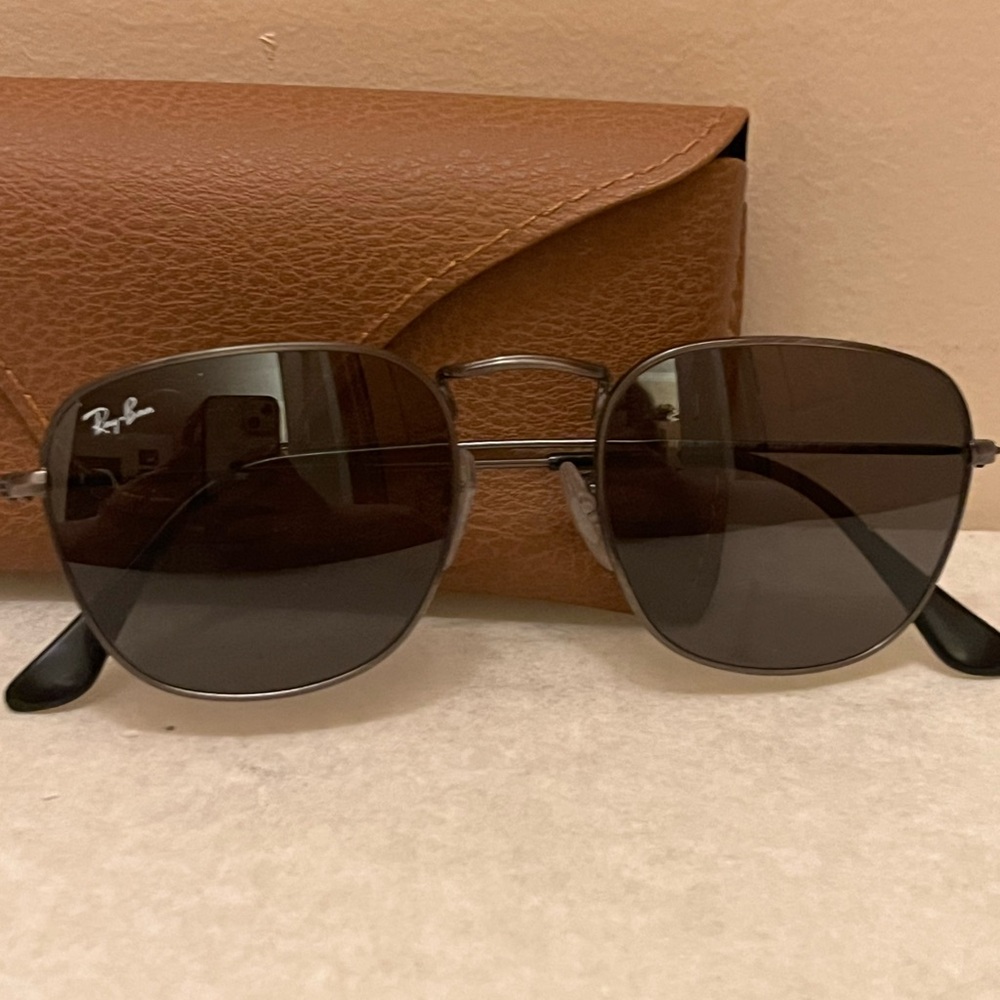 Ray ban sunglasses - Picture 7 of 7